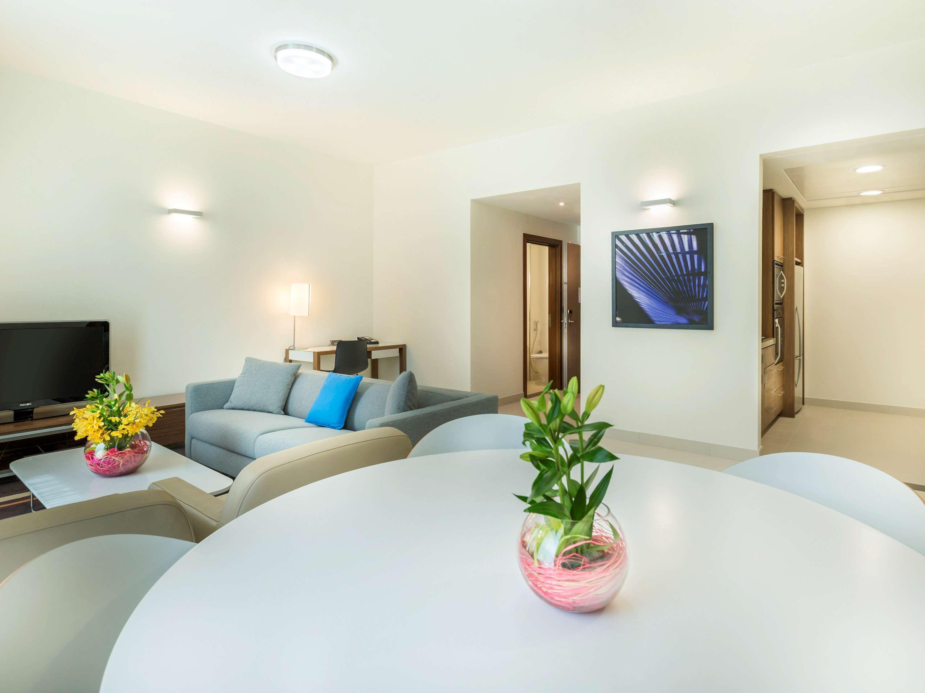 Adagio Al Bustan Apart-hotel