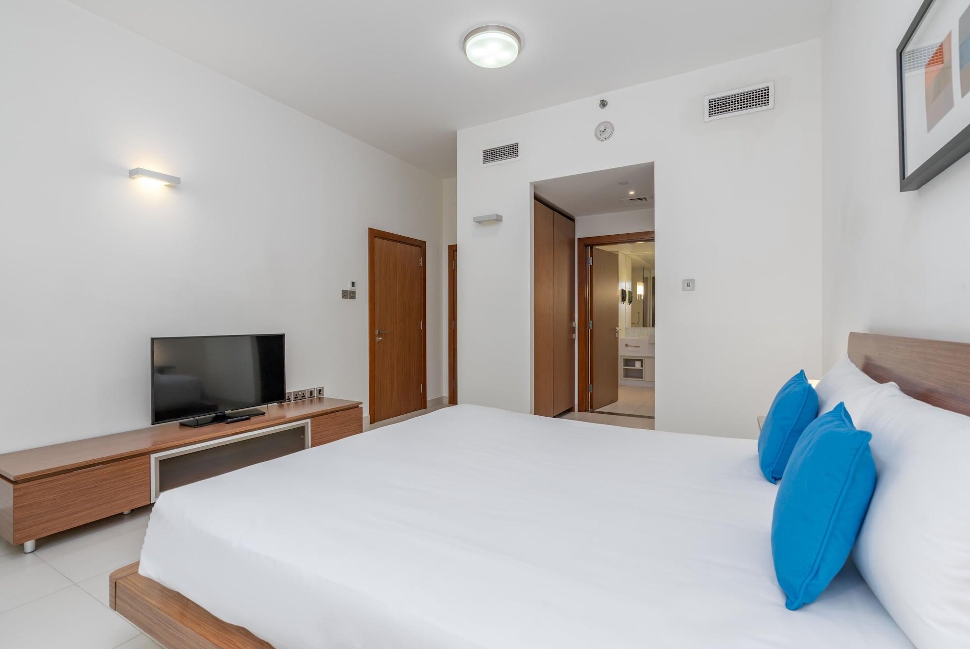 Apart-hotel Adagio Al Bustan 4*